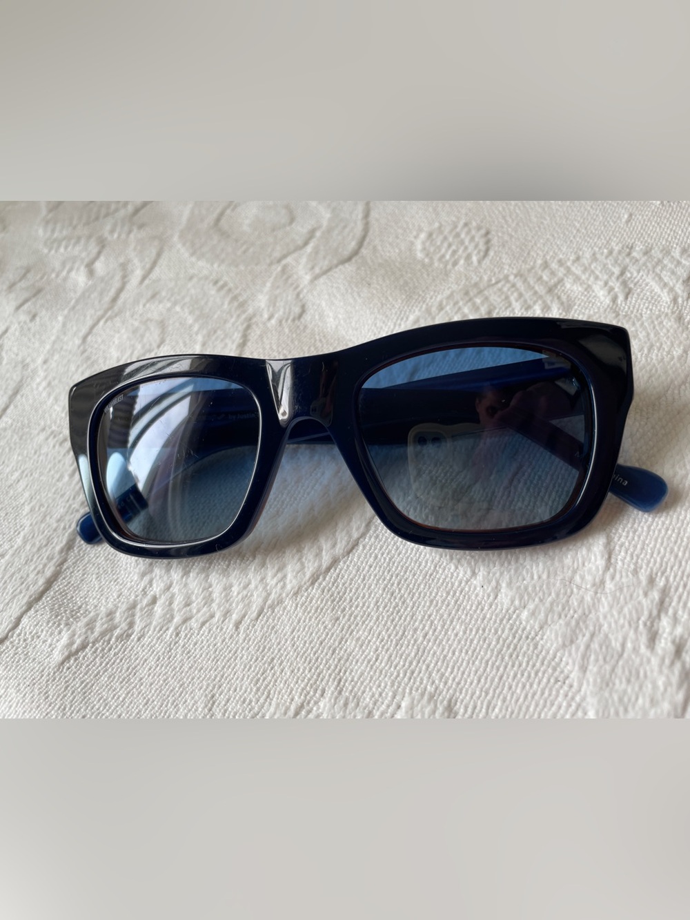 William Rast authentic 2000s Blue Brown acetate Square Cat 3 polarized